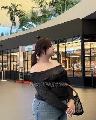 trans girl Julieee 2165466 trans girl Julieee 2165466