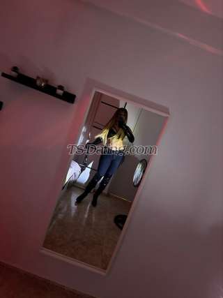 trans girl KAMELIAhott 1898874 trans girl KAMELIAhott 1898874