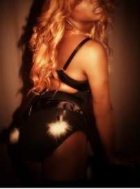 KEYLANA paris Transex GRAZIE PER AVER LETTO ATTENTAMENTE IL TESTO ciao io sono KEYLANA sublime bella metisse delle isole 28 ANNI, 1M77, 67K, 23 CM dallo sguardo intenso e bruciante, regina dell'eleganza chic e parigina. Sono un transessuale buono nella sua testa e nella sua pelle, un orgoglioso DIVA della sua persona (nota per gli uomini che pensano che siamo solo oggetti sessuali senza cervello) S, sono una creatura emotiva sensuale e sessuale che lo assume. Invito uomini educati, cortesi, generosi che hanno una galanteria squisita e un'igiene irreprensibile ad arrendersi nel mio universo pieno di fascino e fantasie dove i segreti più vergognosi e le fantasie più nascoste sono i benvenuti. BENVENUTO NEL MIO MONDO, IN INTIMITÀ CON ME!!! NB: NON RISPONDO A MASCHERINE E NUMERI SMS nessun mercanteggiare