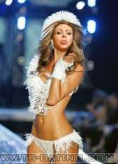 KHRISTIANE Lyon Transex bonjour je m'appelle khristiane porto une  ravisante
blonds.
Cher client, je vous demande de il bien faire
attention à mon. Annonc bie. 
Je vous reçois dans une
cadre discret et propre,donc je attendre de vous le même,
et de respecté le horaires dé RDV, il faut appeler une
demi heure avons pour le rdv ,que j'ai le temps de prépare
pour vous reçoit. 
je suis une escort trans pas une
machine,et j'espère que vous cherchez aussi une belle
créature que vous attendez en tenue sexy, sois en robe au
lingerie sexy ,pour partager de moment chaud. 
je suis
active et passive avec une sexe de 20cm réel. ,je vous
propose de moment de préliminaires, câlins, caresses,69
etc... 
Mes cher jeunes débottent vous aussi je reçois
avec le même prestation , tout jour dans le respect de
chacun. 
je parle et comprendre bien le français pour
vous répondre votre question , donc cette vous cherchez une
escort VIP disponible pour moments intimes au pour
voyager,shopping,dîner tête a tête, bien-sûr dans le
respect de mes prestations de escort trans, ,
Je ne
réponds pas  de e-mail et ne pas de sms,non plus de numéro
masqué.