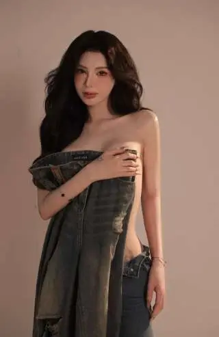 KimVivi 1693019 KimVivi 1693019