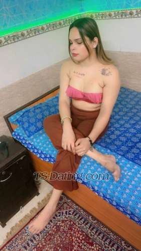 trans girl Kinnumistres 9479319 trans girl Kinnumistres 9479319