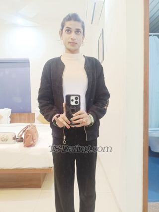 trans girl Komalsharma 4690824