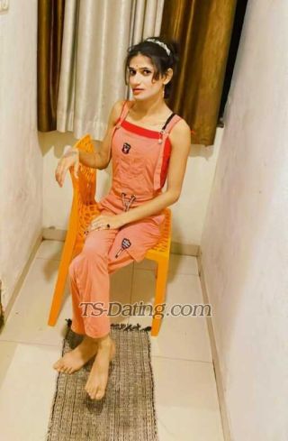 trans girl Komalsharma 7874340
