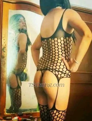 trans girl Komalsharma 7874404