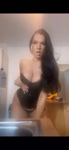 KylieMour 1969711 KylieMour 1969711