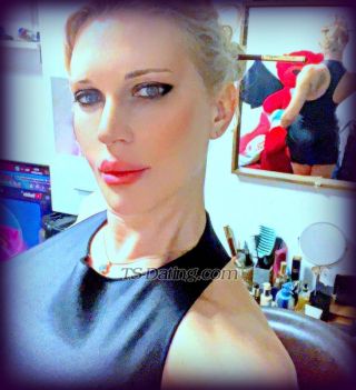 trans girl karana24 0746359