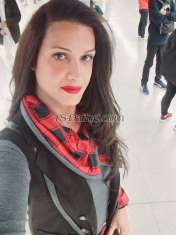 LUNA90210 Barcelona Transex Bonjour, Je m'appelle Luna, et je suis une femme trans très aimante, calme et attentive. J'aime toujours mettre mon plus beau sourire sur mon visage et diffuser de bonnes vibrations à tout le monde. Quand j'ai envie de m'amuser, je considère qu'il n'y a rien de tel que d'aller dans mon club préféré et de danser non-stop jusqu'à l'aube. Pour moi c'est un moment de liberté et de pur bonheur. En même temps, j'aime me retrouver entre amis pour aller dîner dans des restaurants avec une bonne ambiance où l'on peut avoir une conversation détendue et super amusante. J'aime aussi voyager et avoir la chance de découvrir de nouvelles cultures. Si vous souhaitez vivre une aventure inoubliable avec moi en faisant toutes ces activités, envoyez-moi un message sur WhatsApp et vous recevrez tous les détails. 665041122. J'habite à Barcelone et je vous assure que je vous en ferai profiter comme jamais auparavant. Remonter le moral!