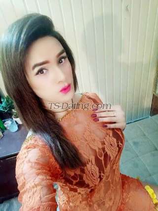 trans girl Laibakhan 8133699 trans girl Laibakhan 8133699