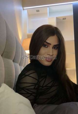 trans girl LaraCross 0203758 trans girl LaraCross 0203758