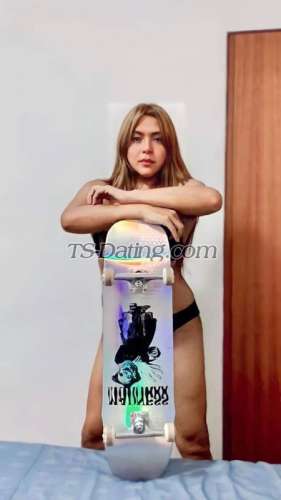 trans girl LaraYours 6583267