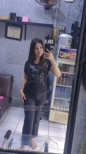 trans girl Larastrans girl 9345941