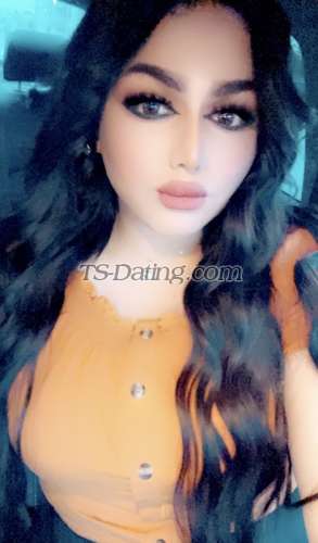 trans girl Layanats 2613635