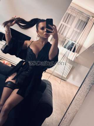 trans girl Leonna 8537136 trans girl Leonna 8537136