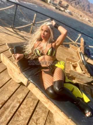 trans girl LexaHarding 3266824