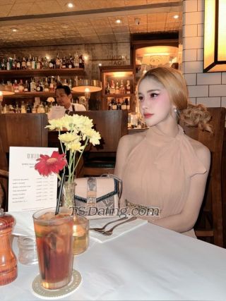 trans girl LillyBloosom 0290715 trans girl LillyBloosom 0290715