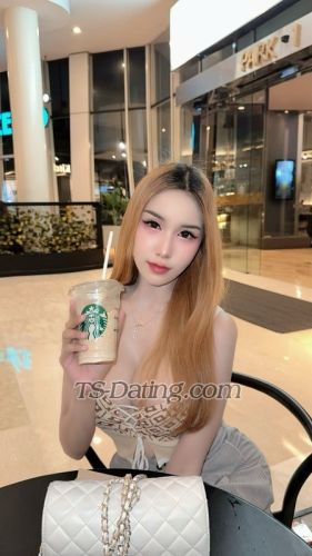 trans girl LillyBloosom 0746833