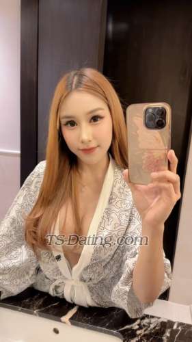 trans girl LillyBloosom 1449032 trans girl LillyBloosom 1449032