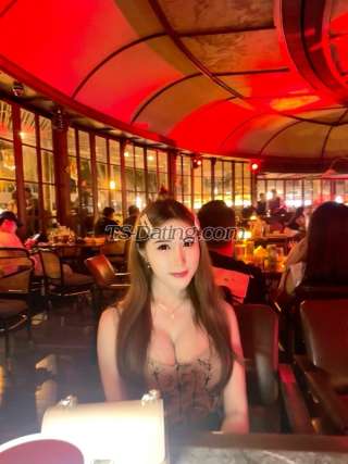 trans girl LillyBloosom 2159304 trans girl LillyBloosom 2159304