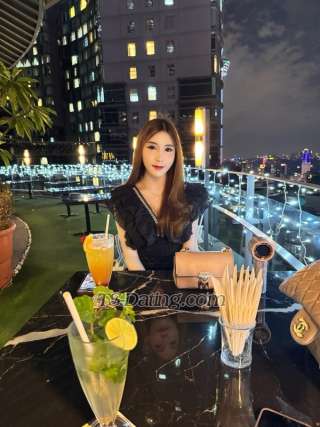 trans girl LillyBloosom 2179081 trans girl LillyBloosom 2179081