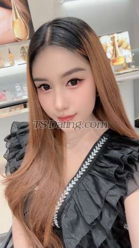 trans girl LillyBloosom 4140411 trans girl LillyBloosom 4140411