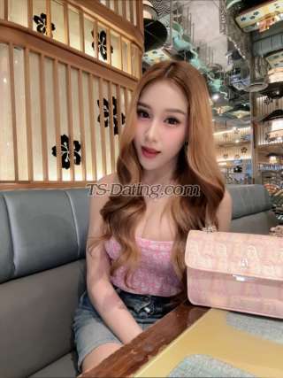 trans girl LillyBloosom 8010568 trans girl LillyBloosom 8010568