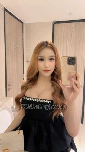 trans girl LillyBloosom 9765648 trans girl LillyBloosom 9765648