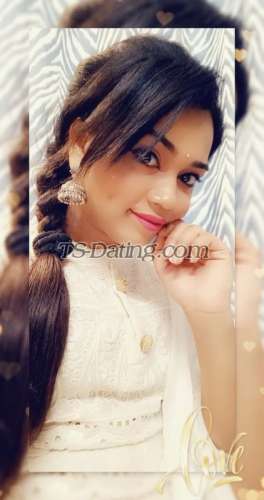 trans girl LizaaRoy 5571583 trans girl LizaaRoy 5571583