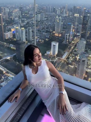 trans girl LolaTsBali 9200281