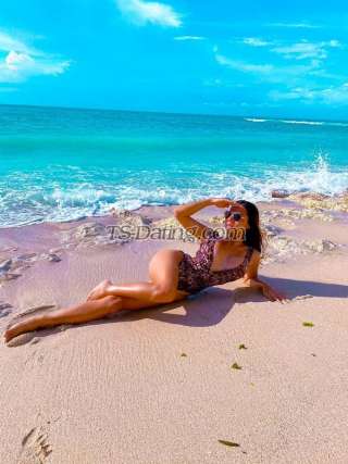 trans girl LolaTsBali 9328974