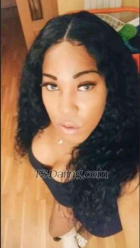 trans girl LucyHornet 9529345