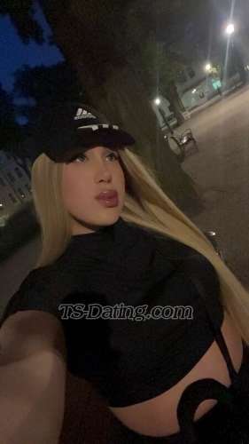 trans girl LuhGoulart 0960704 trans girl LuhGoulart 0960704