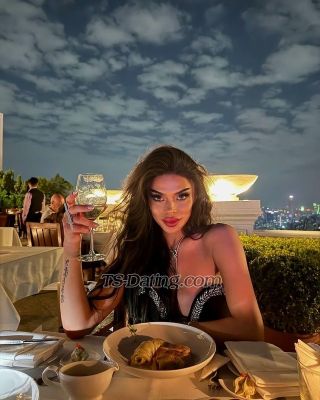 trans girl LuxuryQUEEN 6246788