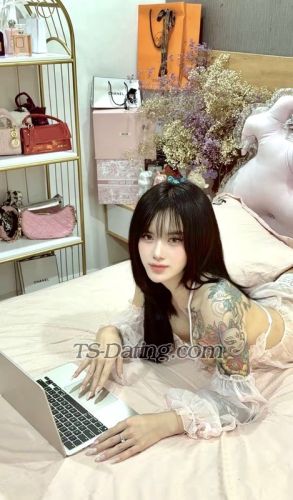 trans girl Lylypham99 6082662