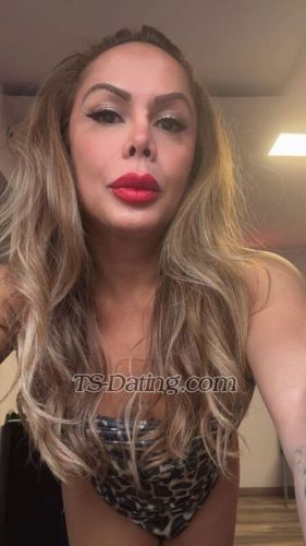 trans girl MERCELLAHOT 2354445 trans girl MERCELLAHOT 2354445