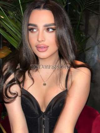 trans girl MISSBELLUCI 8025623 trans girl MISSBELLUCI 8025623