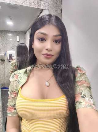 trans girl Mahika 1533681 trans girl Mahika 1533681