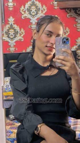 trans girl Mahitaneja 5195104