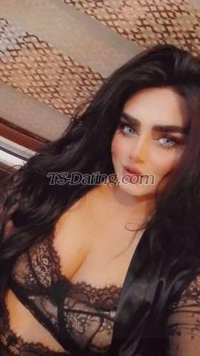 trans girl Malekaa 5923725