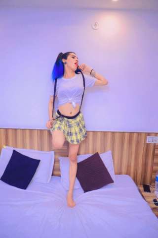 Manshi26 1274395 Manshi26 1274395