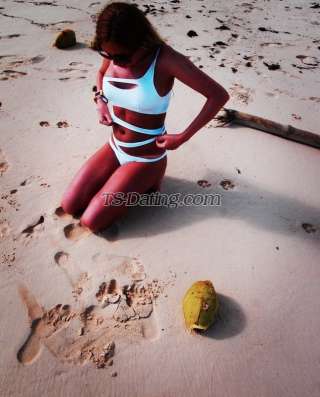 trans girl Mariaren 0442312 trans girl Mariaren 0442312