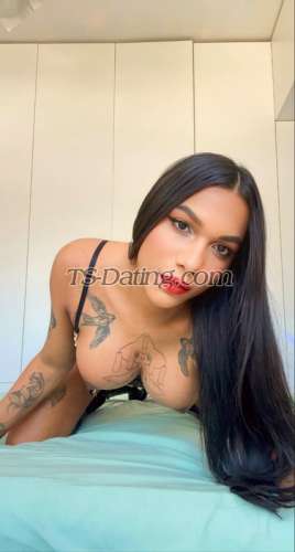 trans girl Mariel 2384399