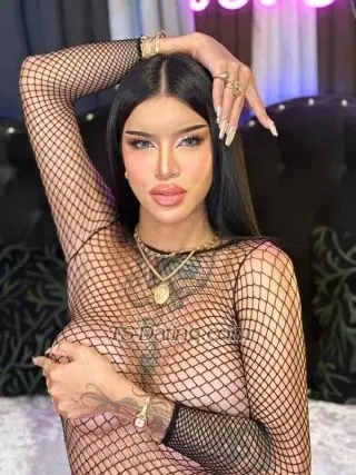 Shemale MassiveEirah 5435464 Shemale MassiveEirah 5435464