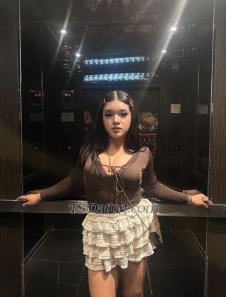 trans girl Mau96 9611017