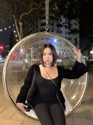 trans girl Maxineaustria 0837931 trans girl Maxineaustria 0837931