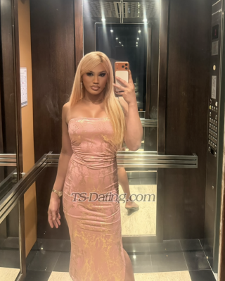 trans girl Maxinexx2525 2389341
