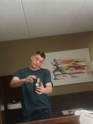 Hombre de USA - California