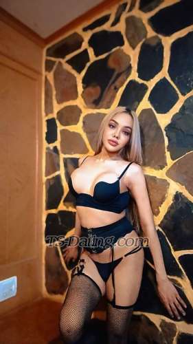 trans girl MayaVivianHo 2440000 trans girl MayaVivianHo 2440000