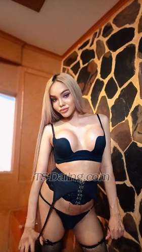 trans girl MayaVivianHo 2440084 trans girl MayaVivianHo 2440084