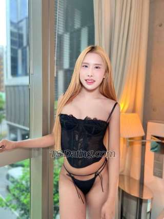 trans girl Mayrisma 2407949 trans girl Mayrisma 2407949